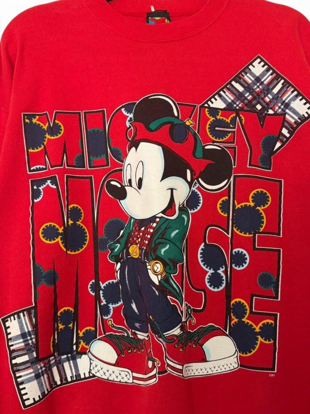 Vintage 90s Disney Mickey Mouse sweatshirt size medium